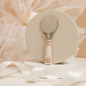 Tagliapizza decorazione rose