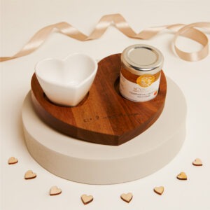 Vassoio forma cuore con ciotolina cuore e marmellata mandarino