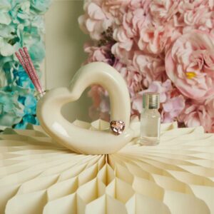 DIFFUSORE CUORE  CON APPLICAZIONE ROSA 12.4X5.3X10.4 CM